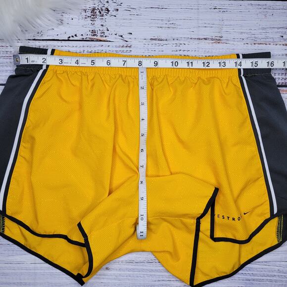 Nike DRI-FIT Livestrong Running Shorts Yellow | XL - Picture 10 of 11